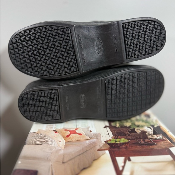 Dr. Scholl's Work Black Women's Mules - Picture 10 of 15